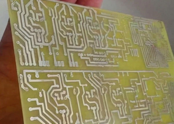 蚀刻工艺应该要注意哪些质量问题-云恒制造