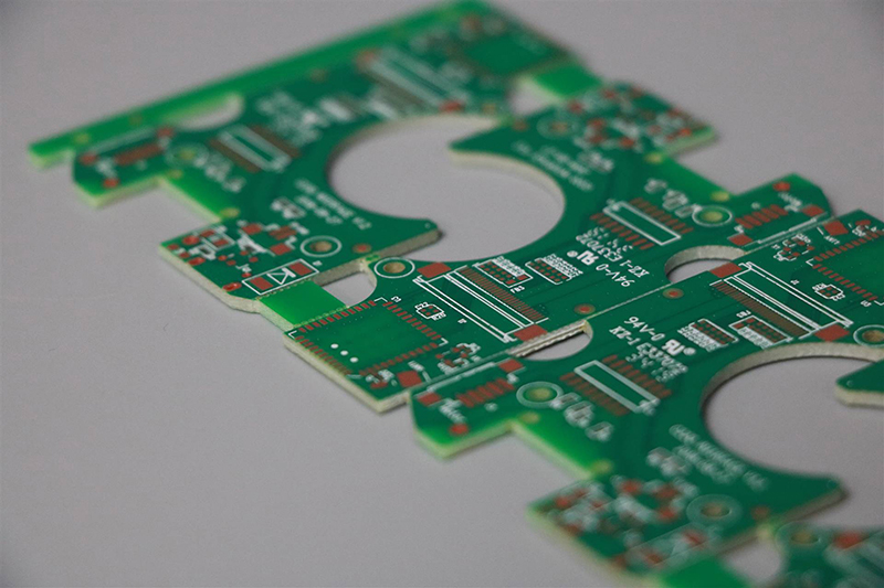 PCB表面处理工艺热风整平有什么特点